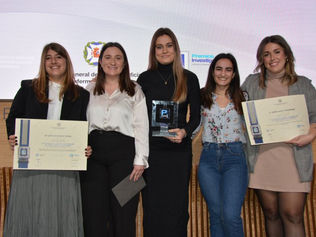 Equipo investigador ganador de la categoría "Jóvenes Promesas"